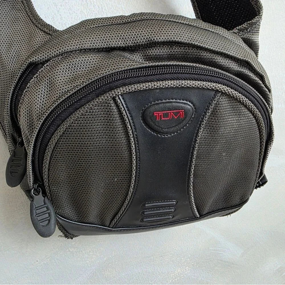 Tumi Green & Black Side Crossbody Bag 10.5x9.5x3.5